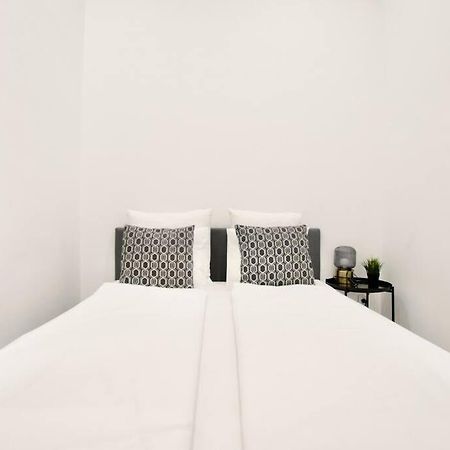 Standard Apartment By Hi5-St. King Mini Studio Budapest Exterior photo