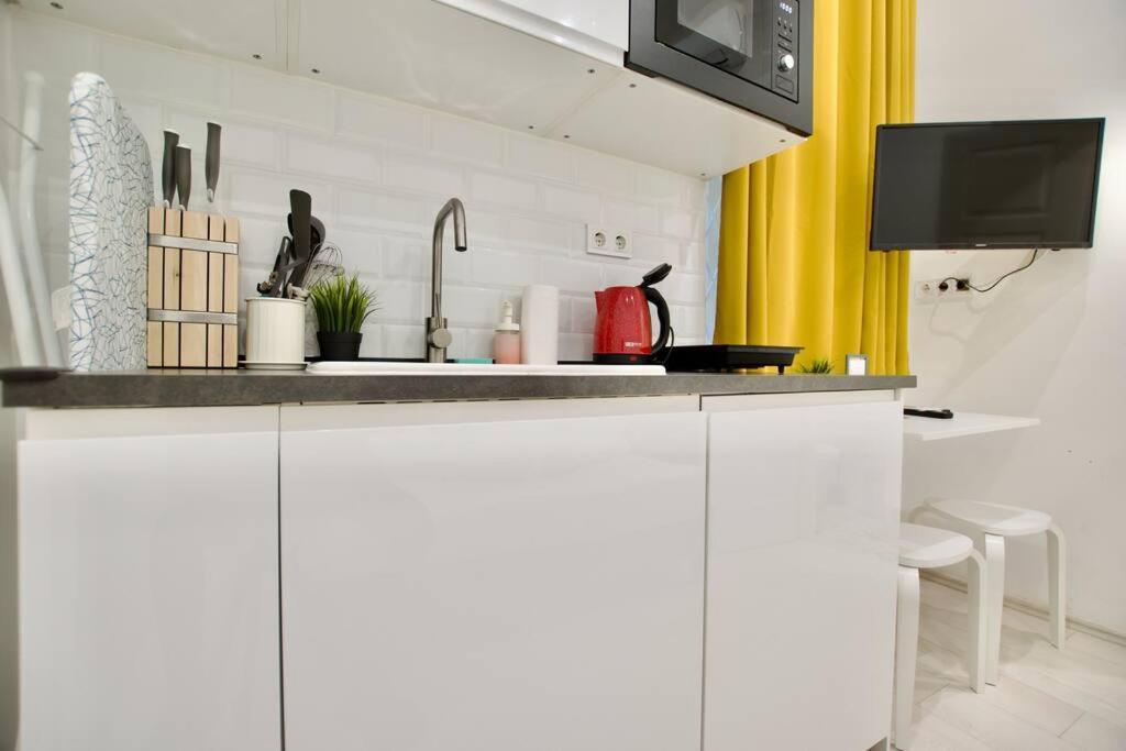 Standard Apartment By Hi5-St. King Mini Studio Budapest Exterior photo